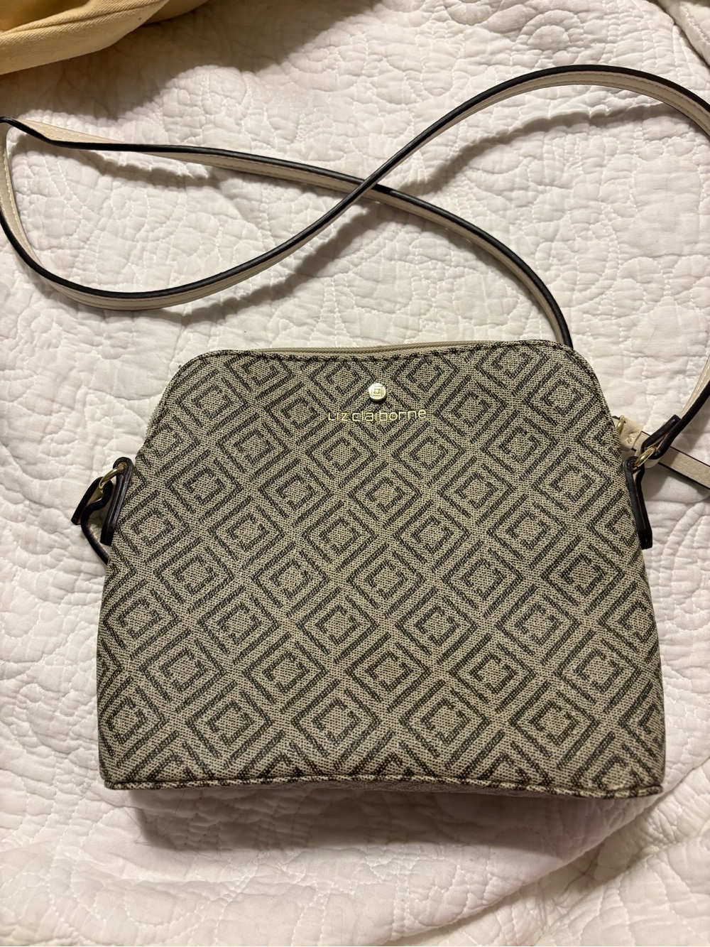 Liz Claiborne Gray Geometric Crossbody Bag